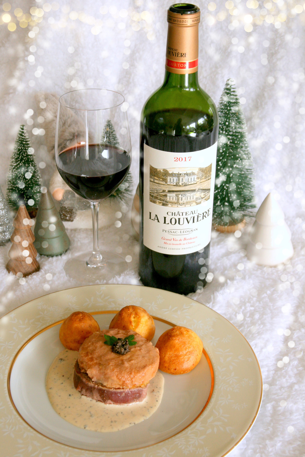Tournedos Rossini, pommes dauphines maison et Château La Louvière