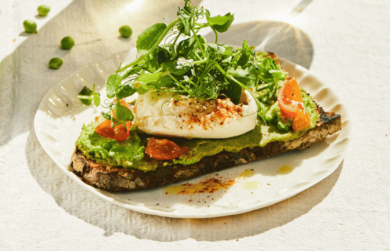 Toast à la crème de petits pois de Mouton Cadet